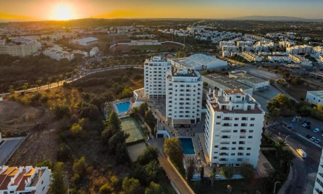 The Albufeira Concierge - Pool & Sunset Balconies Daire Dış mekan fotoğraf